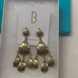 Costume Gold earrings
